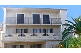Family pension Slatine Croatia